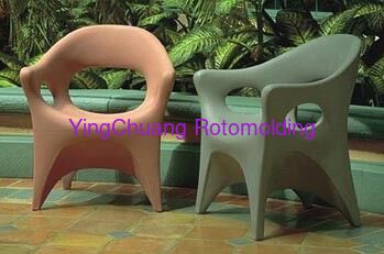 Productos de rotomoldeo estabilizados a los rayos UV con alta durabilidad y rendimiento