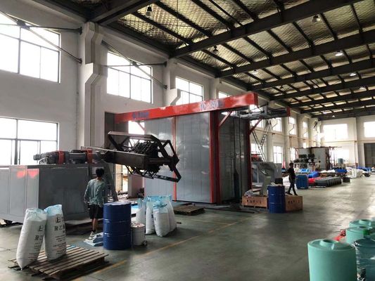 500000 Kcar/Hr Máquina de moldeado rotativo de lanzadera para producir caja de enfriamiento