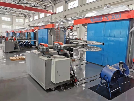 Máquina de moldeado rotativo de lanzadera de operación automática en planta de fabricación