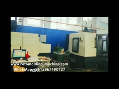 la máquina de moldeado por rotación de la fábrica