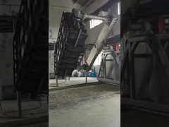 Máquina de moldeado rotativo de brazo independiente para productos de plástico con tanque de agua